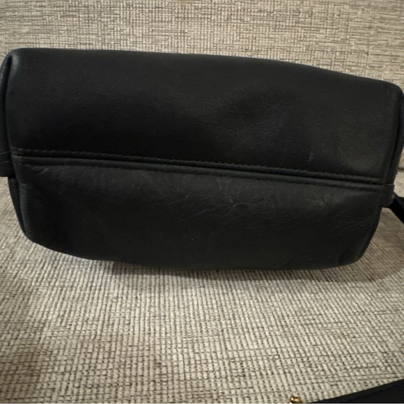 Vintage Coach Quincy Black Leather Crossbody Bag - Picture 3 of 16